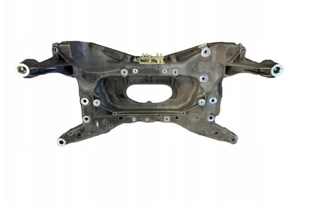 LR145249 Land Rover Передня балка