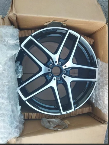 Купити A2924012900 Mercedes 
