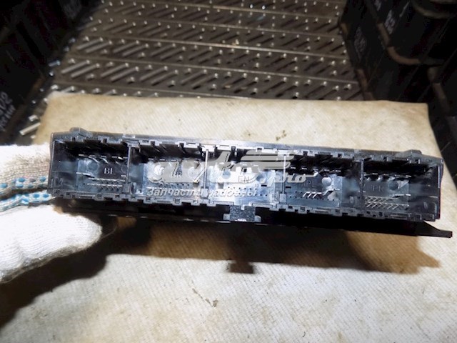  7S7T19G481DA Ford