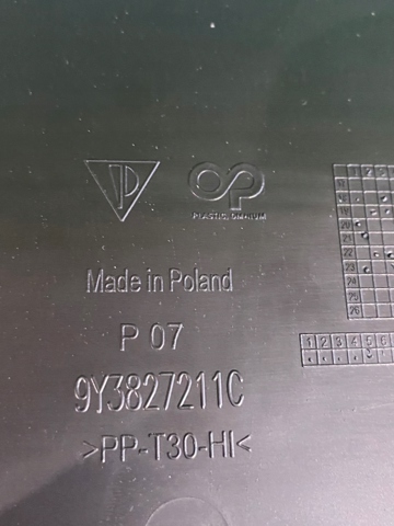  9Y3827211C Porsche