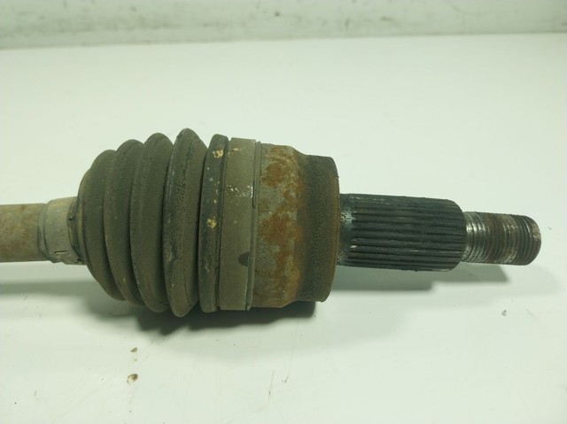 LR024763 Land Rover Привід задній