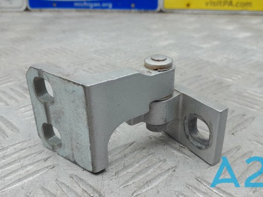 Завіса дверей передных лівих Fiat/Alfa/Lancia 68200963AA ціна, від 6.21 USD