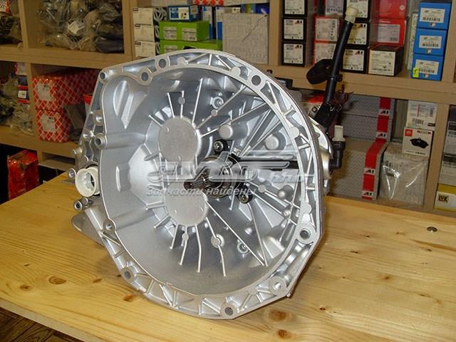 Коробка передач 7701477946 Renault (RVI)