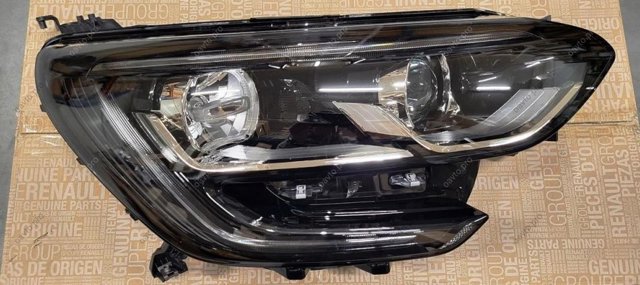 Купити 260106878R Renault (RVI) Права блок фара