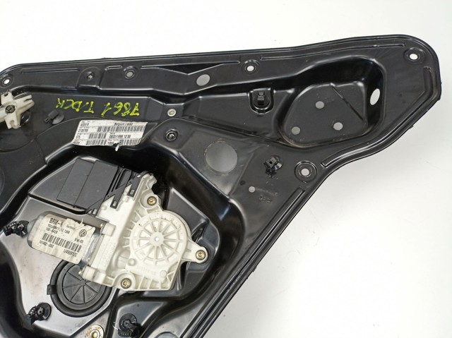  VAG 9776101438202 ціна, від 17.49 USD