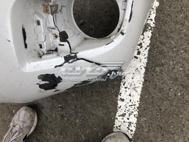 Передній бампер 521190C180 Toyota