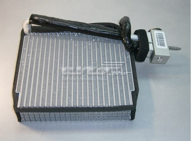 Випаровувач кондиціонера UAC EV939692PFC ціна, від 253.39 USD