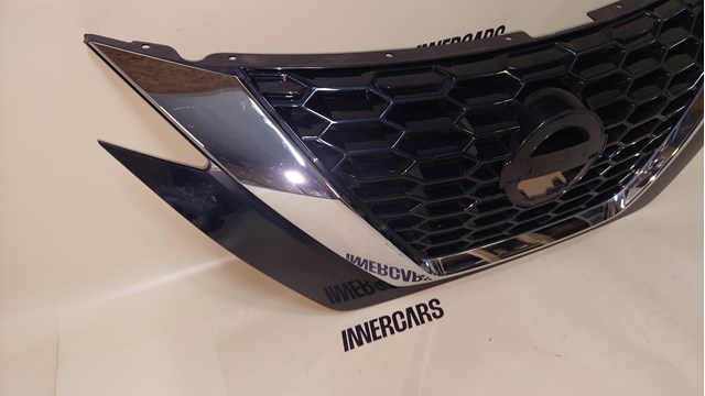 Решітка радіатора 623106PA0A Nissan/Infiniti