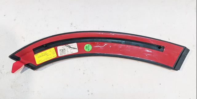 Накладка задньої лівої двері Mercedes A2477309400 ціна, від 98.63 USD