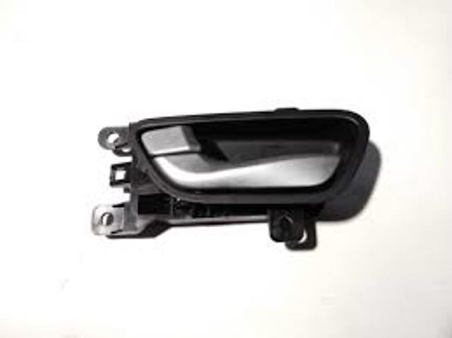  Hyundai/Kia 826102W000SDH