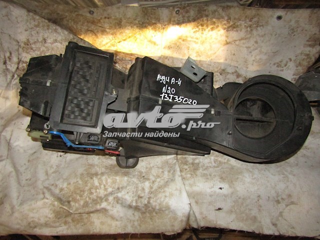 Корпус вентилятора пічки (опалювача салону), в зборі VAG 8D1820005E ціна, від 33.75 USD