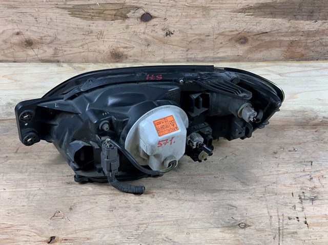 Основна фара - вставка Subaru 84001AE400 ціна, від 181.14 USD