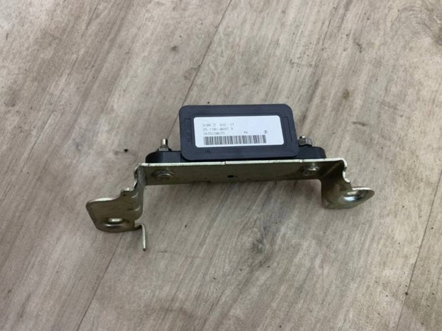  Chrysler P56038985AA ціна, від 28.12 USD