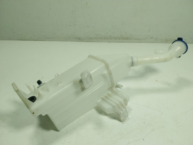Бачок омивача лобового скла Hyundai/Kia 98611AT100 ціна, від 74.39 USD