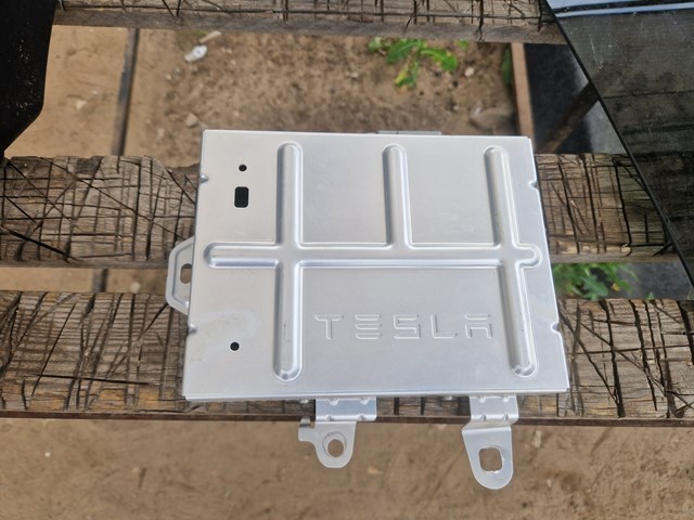 Купити 150715201B Tesla 