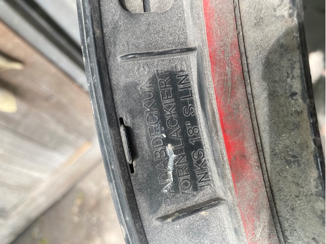  8U853717B VAG