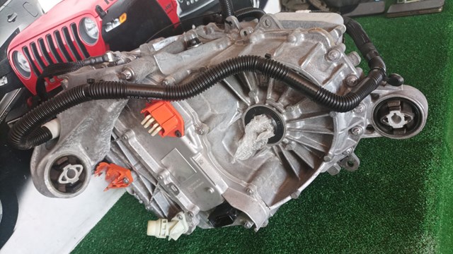Купити 112098000C Tesla Motors 