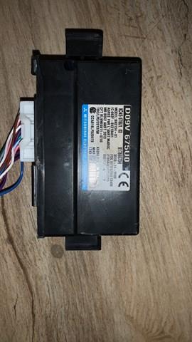 Блок керування центральним замком Mazda D09V675U0