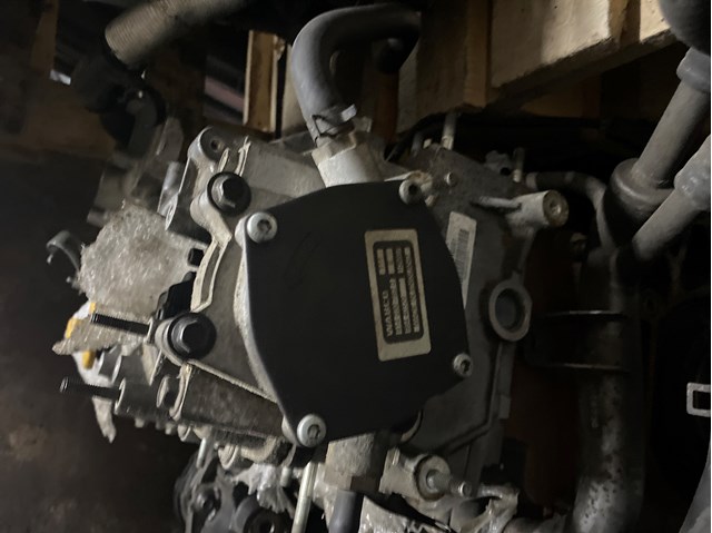Головка двигуна General Motors 96440132 ціна, від 267.84 USD