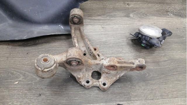 Кулак поворотний лівий Toyota 4230533060 ціна, від 151.67 USD