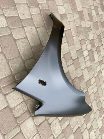 Ліве переднє крило Polcar 323501 ціна, від 56.53 USD
