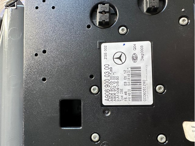 Купити A9069000300 Mercedes 