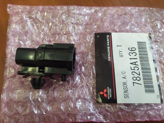  Mitsubishi 7825A136