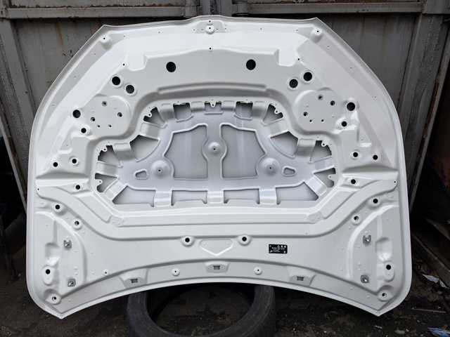 Капот BMW 41615A5BFE6 ціна, від 610.43 USD