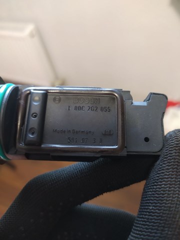 F00C2G2055 Bosch Датчик витрати повітря