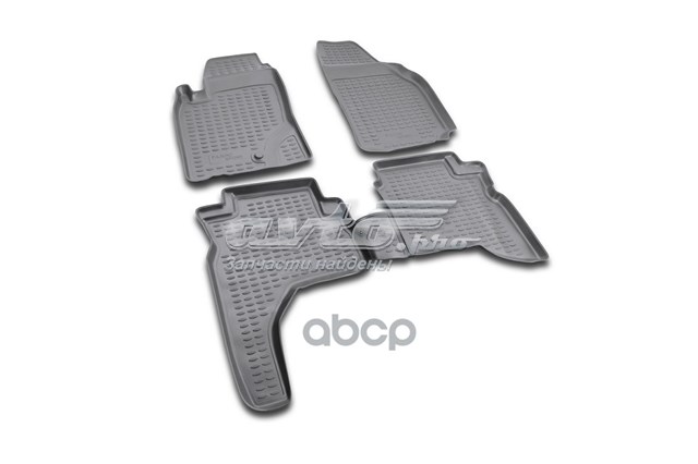 Килими салону на Mitsubishi Pajero SPORT I K90