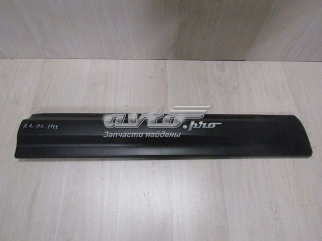 Молдинг передньої лівої двері, нижній Land Rover LR044139