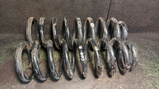 Пружина задня Geely 1064001270 ціна, від 11.25 USD
