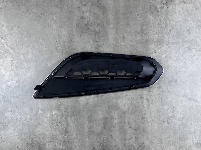 Купити 31323412 Volvo Оправа протитуманки