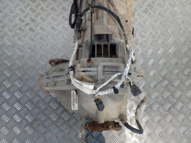 Роздавальна коробка Land Rover DPLA7K780AD