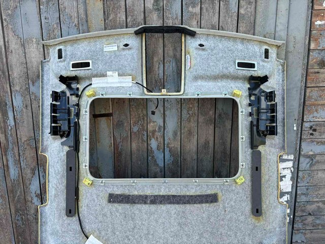 4G5867506AHF6 VAG Оббивка кузова