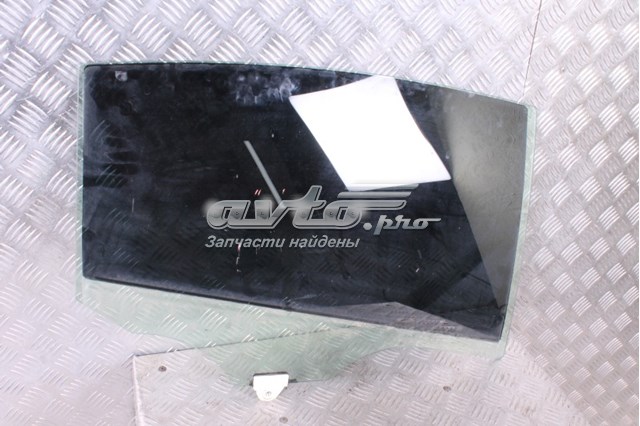 Купити GHK172510C Mazda Скло задніх дверей, правих