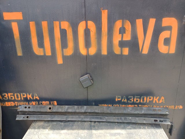 Шина бампера переднього Toyota 5213106101 ціна, від 31.75 USD