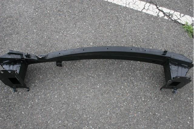 Купити 620306RR0A Nissan/Infiniti Буфер бампера переднього