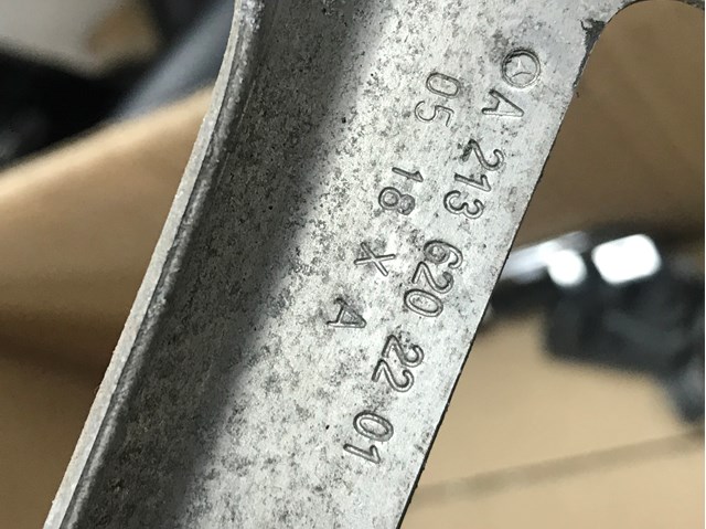  Mercedes A2136202201 ціна, від 68.38 USD