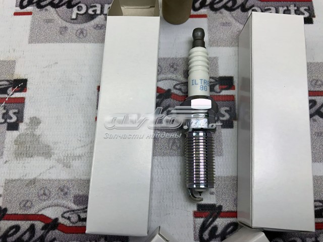 Свічки автомобільні Land Rover LR123892 ціна, від 14.06 USD
