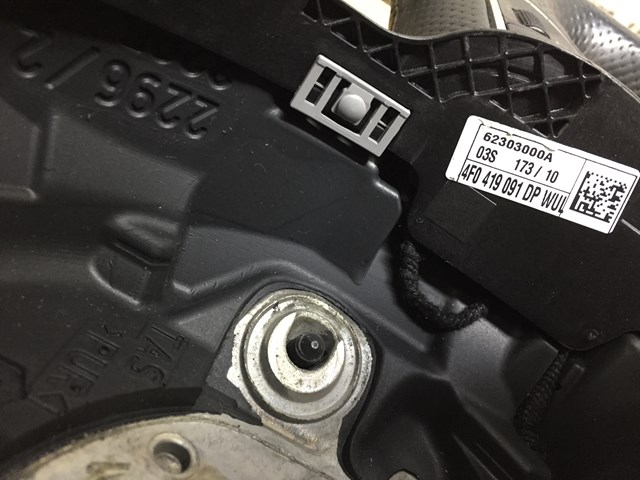 4F0419091DPWUL VAG Рульове колесо