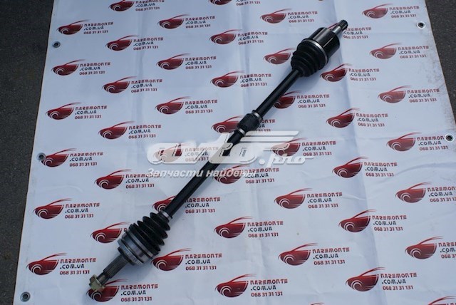 Привід передній правий на Chery Tiggo FL 