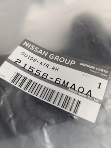 Повітропровід / дефлектор радіатора Nissan/Infiniti 215586MA0A