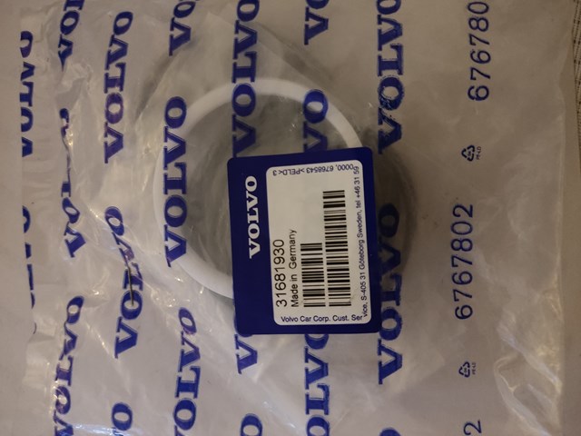 Купити 31681930 Volvo 