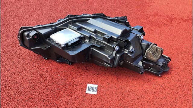 Купити 811500E730 Toyota Основна фара в зборі ліва