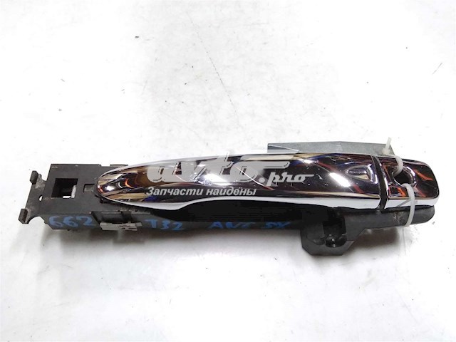 Ручка передньої двері зовнішня Nissan/Infiniti 806404BA0B