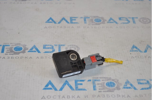 Датчик Ейрбег передній Hyundai/Kia 959201R000 ціна, від 50.04 USD