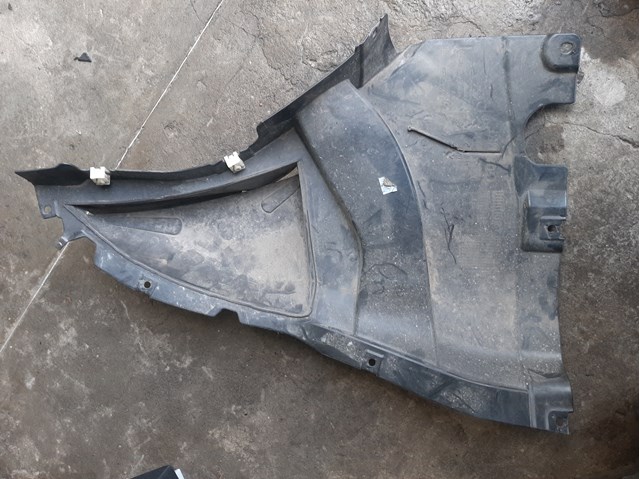 Щиток брудозахисний передньої арки крила Autotechteile 7145128