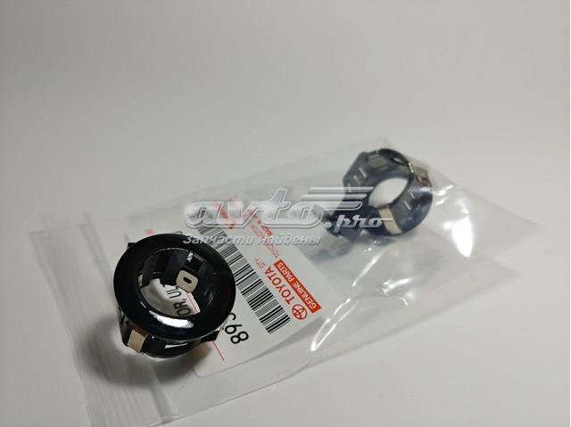 8934833200C0 Toyota Кронштейн парктроніка, передній боковій