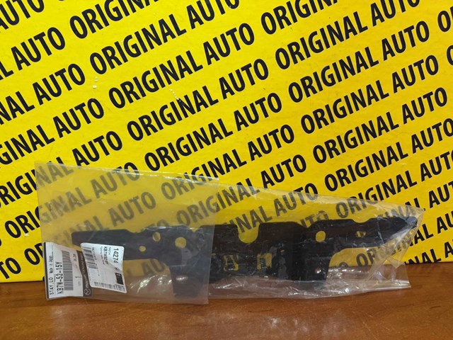 Кронштейн замку капоту Mazda KB7W5215Y